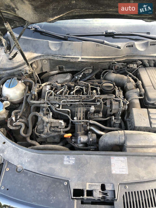 Универсал Volkswagen Passat 2010 в Дубровице