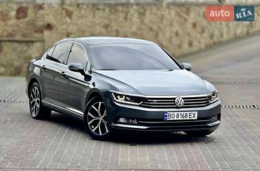 Седан Volkswagen Passat 2015 в 