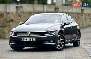Седан Volkswagen Passat 2015 в 