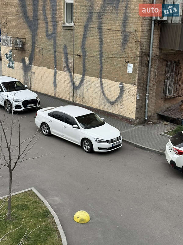 Седан Volkswagen Passat 2013 в Днепре фото 4 Седан Volkswagen Passat 2013 в Днепре