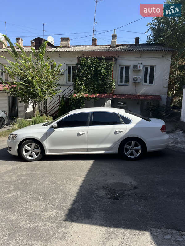 Седан Volkswagen Passat 2013 в Днепре фото 16 Седан Volkswagen Passat 2013 в Днепре