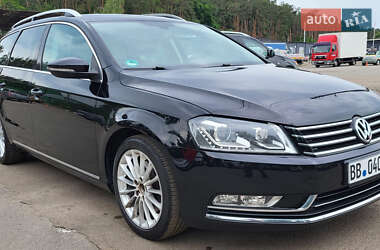 Универсал Volkswagen Passat 2014 в Киеве