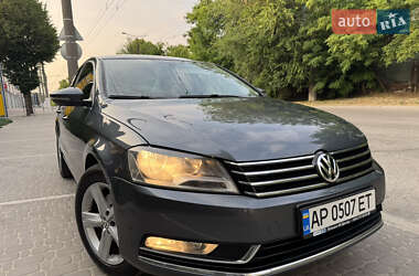 Седан Volkswagen Passat 2011 в 