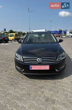 Универсал Volkswagen Passat 2014 в Стрые