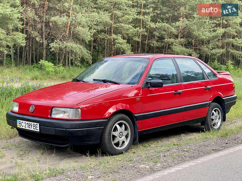 Volkswagen Passat 1992