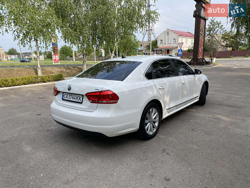Седан Volkswagen Passat 2012 в Черкасах