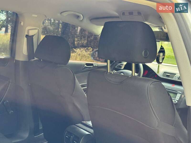 Универсал Volkswagen Passat 2006 в Ахтырке