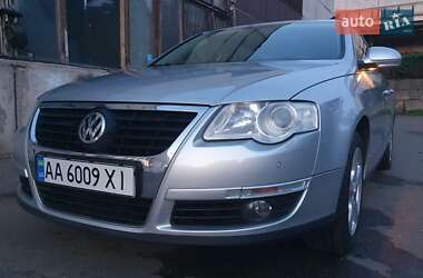 Універсал Volkswagen Passat 2010 в Києві