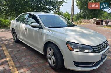 Седан Volkswagen Passat 2014 в Кропивницькому
