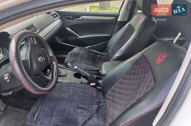Седан Volkswagen Passat 2014 в 