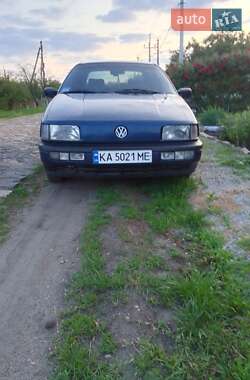 Седан Volkswagen Passat 1991 в 