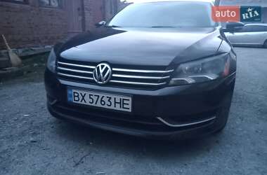 Седан Volkswagen Passat 2011 в Ярмолинцах