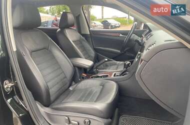Седан Volkswagen Passat 2012 в 