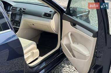 Седан Volkswagen Passat 2012 в 