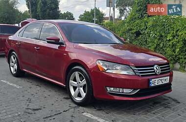 Седан Volkswagen Passat 2015 в Днепре