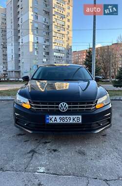 Седан Volkswagen Passat 2016 в Киеве