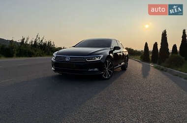 Седан Volkswagen Passat 2017 в 