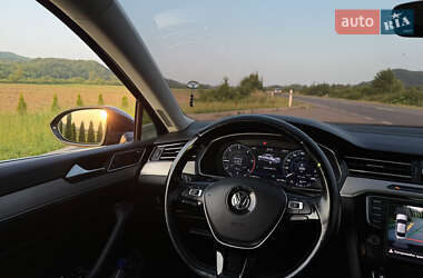 Седан Volkswagen Passat 2017 в 