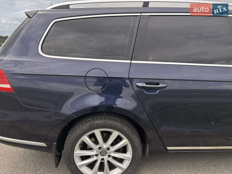 Универсал Volkswagen Passat 2012 в Харькове