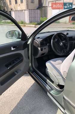 Универсал Volkswagen Passat 2003 в 