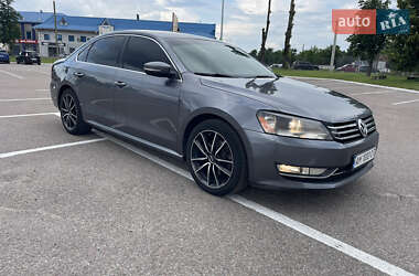 Седан Volkswagen Passat 2012 в 