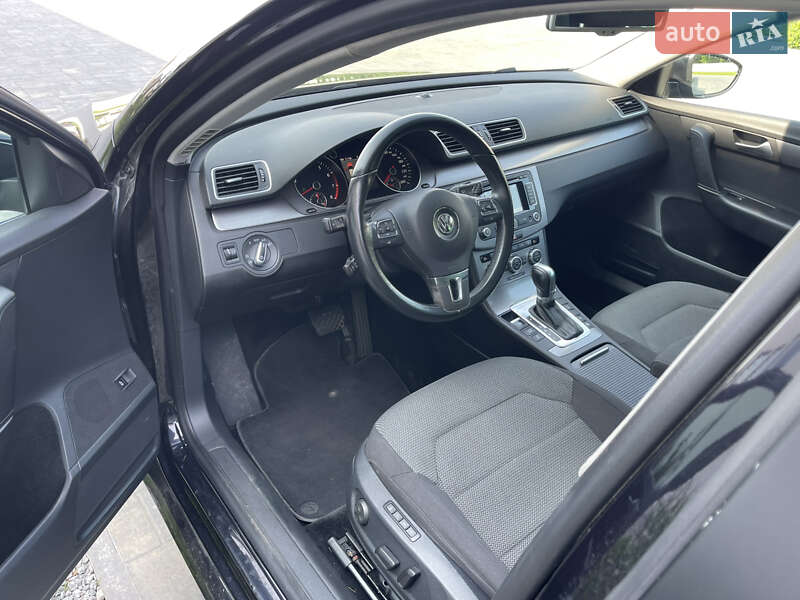 Універсал Volkswagen Passat 2014 в Луцьку