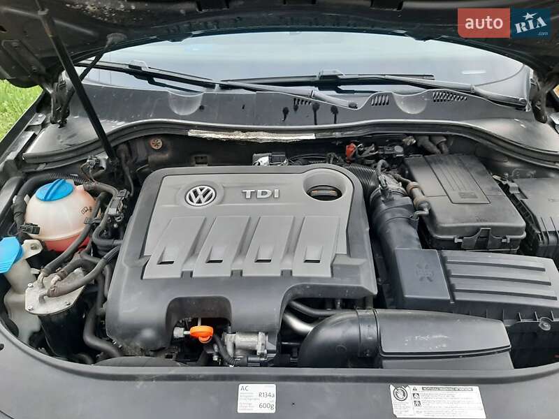 Универсал Volkswagen Passat 2011 в Павлограде