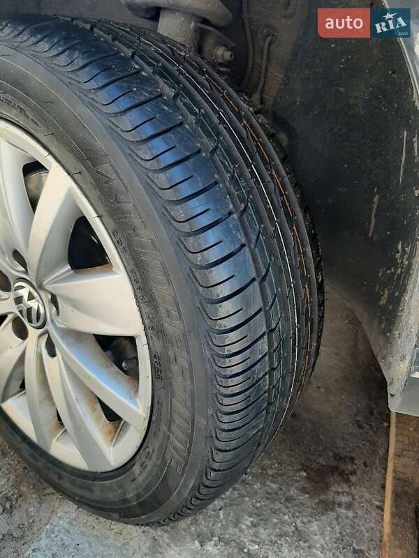 Универсал Volkswagen Passat 2011 в Павлограде