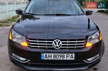 Седан Volkswagen Passat 2013 в Покровському