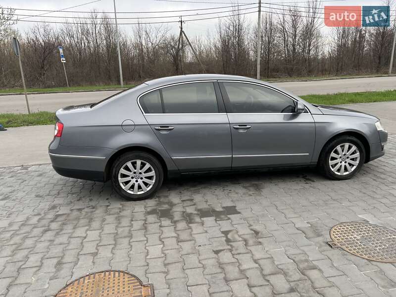 Седан Volkswagen Passat 2005 в Полтаве
