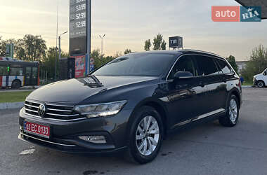 Универсал Volkswagen Passat 2020 в Дубно
