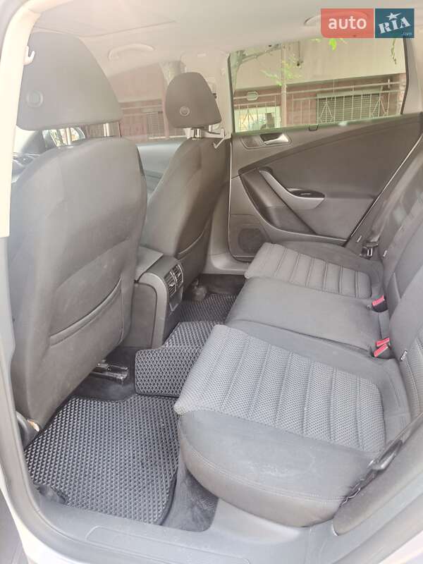 Универсал Volkswagen Passat 2009 в Ивано-Франковске фото 12 Универсал Volkswagen Passat 2009 в Ивано-Франковске