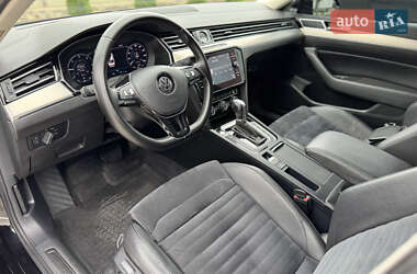 Седан Volkswagen Passat 2018 в 