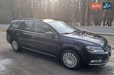 Универсал Volkswagen Passat 2011 в Новояворовске