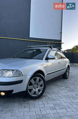 Седан Volkswagen Passat 2001 в 