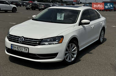 Седан Volkswagen Passat 2012 в Киеве