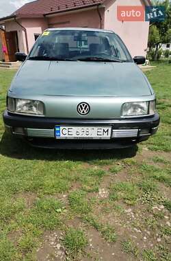 Седан Volkswagen Passat 1989 в Черновцах