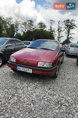 Седан Volkswagen Passat 1989 в Кривому Розі