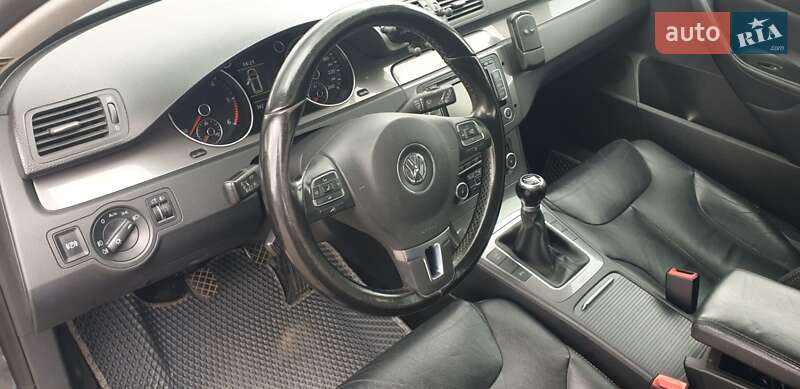 Универсал Volkswagen Passat 2010 в Кагарлыке