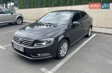 Седан Volkswagen Passat 2013 в Умани