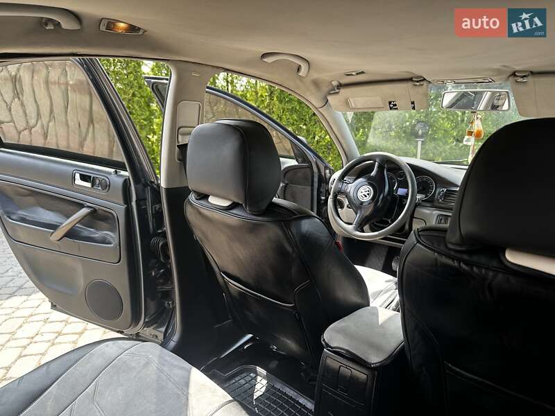 Седан Volkswagen Passat 2001 в Дунаевцах