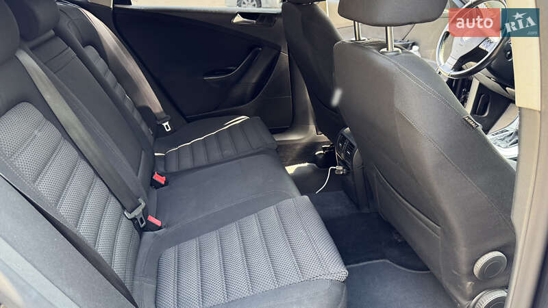 Універсал Volkswagen Passat 2008 в Вінниці