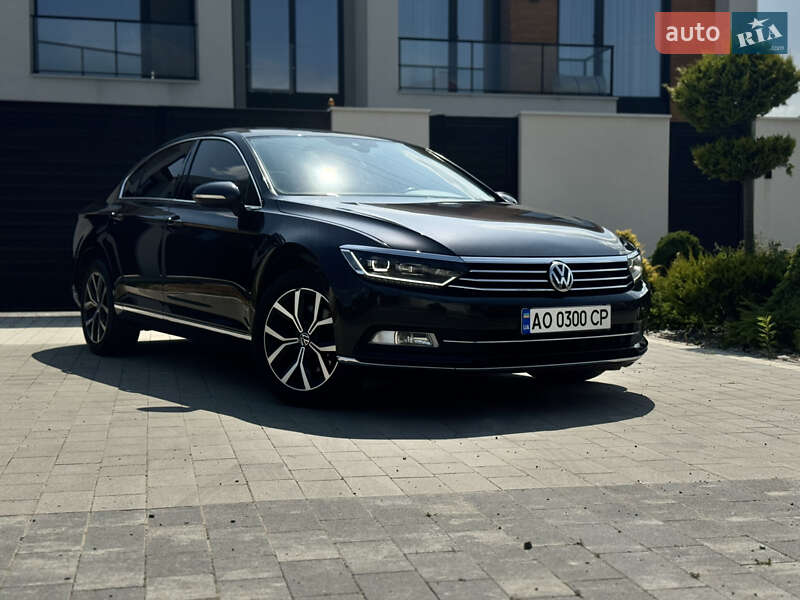 Седан Volkswagen Passat 2018 в Ужгороде