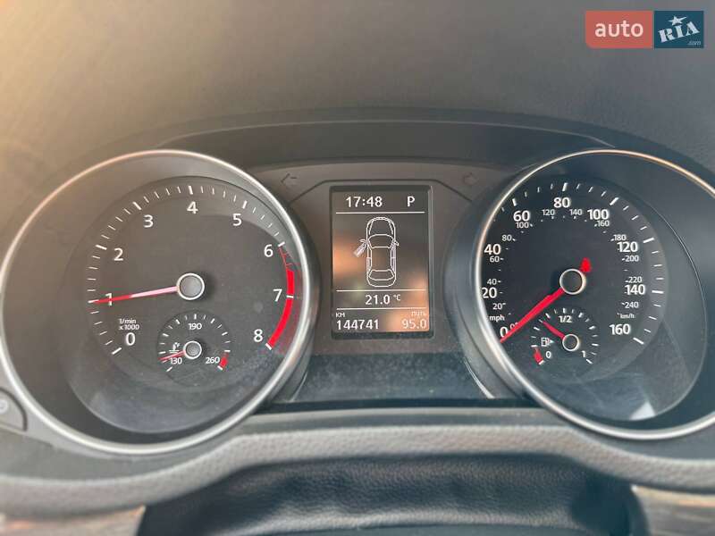 Седан Volkswagen Passat 2016 в Киеве