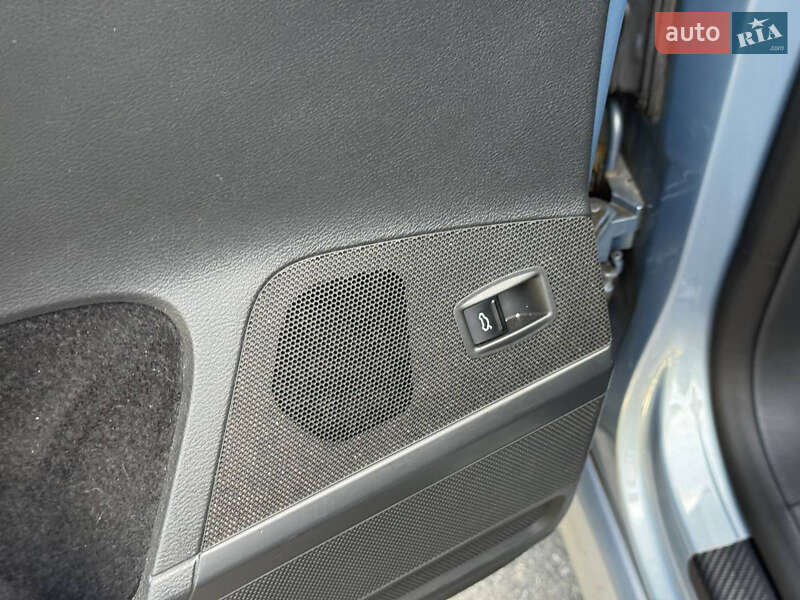 Седан Volkswagen Passat 2011 в Дніпрі