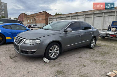 Седан Volkswagen Passat 2006 в Кропивницькому