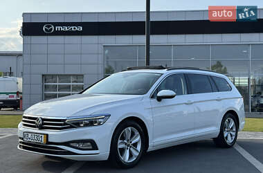 Універсал Volkswagen Passat 2021 в Мукачевому