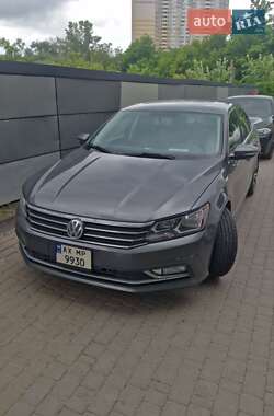 Седан Volkswagen Passat 2016 в Києві