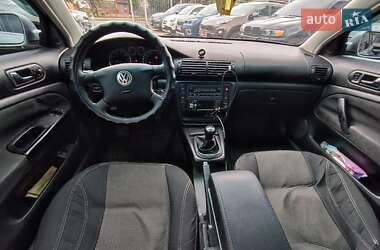 Универсал Volkswagen Passat 2002 в 