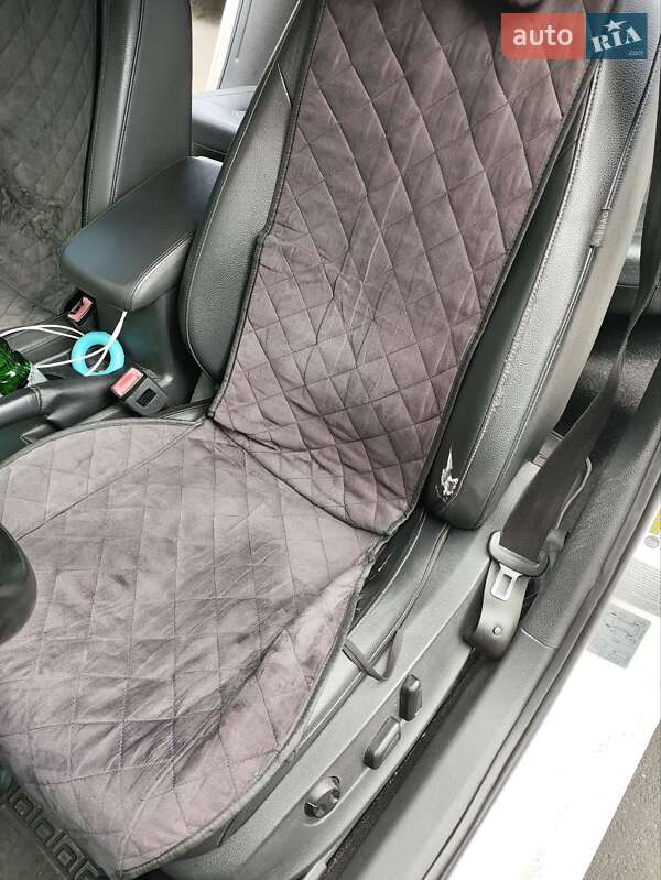 Седан Volkswagen Passat 2014 в Києві